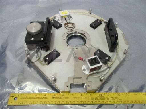 Etch//AMAT P5000 Etch Chamber Lid Cover, Temperature Control, Gas Distribution, 424172/AMAT/_01