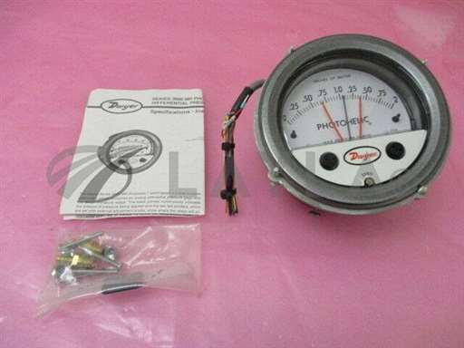 3000MR//Dwyer 3000MR Photohelic Gauge, 24 VDC Regulated, 410875/Dwyer/_01