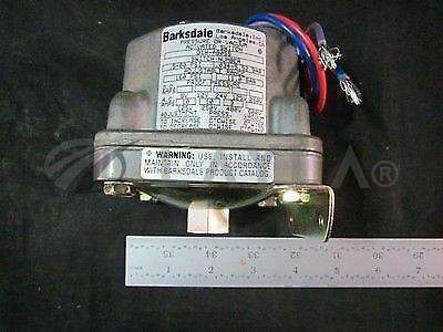 4250040//Applied Materials (AMAT) 4250040 PRESSURE SWITCH (LARGE); 0.5-80 PSI, 160-PSI PR/APPLIED MATERIALS (AMAT)/_01