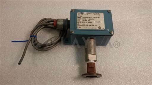 /-/United Electric Controls Type J Model 218 Pressure Switch w/ Cable//_01