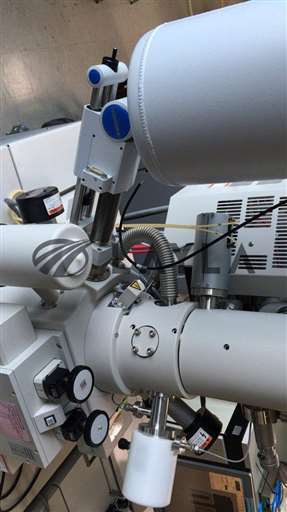 /S-4800/Hitachi S-4800 FE-SEM//Hitachi_01