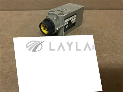 EE560-54400//EE56054400 NAMCO EE560-54400 PROXIMITY SWITCH RECT AC/DC PLG NO/DANAHER CONTROLS NAMCO/_01