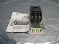 Type QOU//Square D Type QOU Series 3 Circuit Breaker, 3-Pole, 240VAC, 100053/Square D/_01