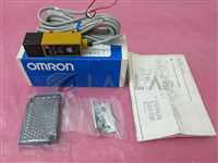 Omron E3S-R2E41 Photoelectric Switch 402627