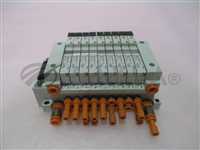 US2979/-/SMC US2979 Pneumatic Manifold, 9 VQ1101N-5, 415585/SMC/_01