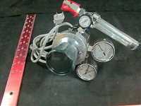 FCR-801K//YUTAKA FCR-801K Crown Valve CO2 Reducing with Heater AC 100V-190W Gas Regulator/YUTAKA ENGINEERING/_01