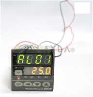 YAMATAKE-HONEYWELL SDC10 TEMPERATURE CONTROLLER, SINGLE LOOP C10T6DRA0200